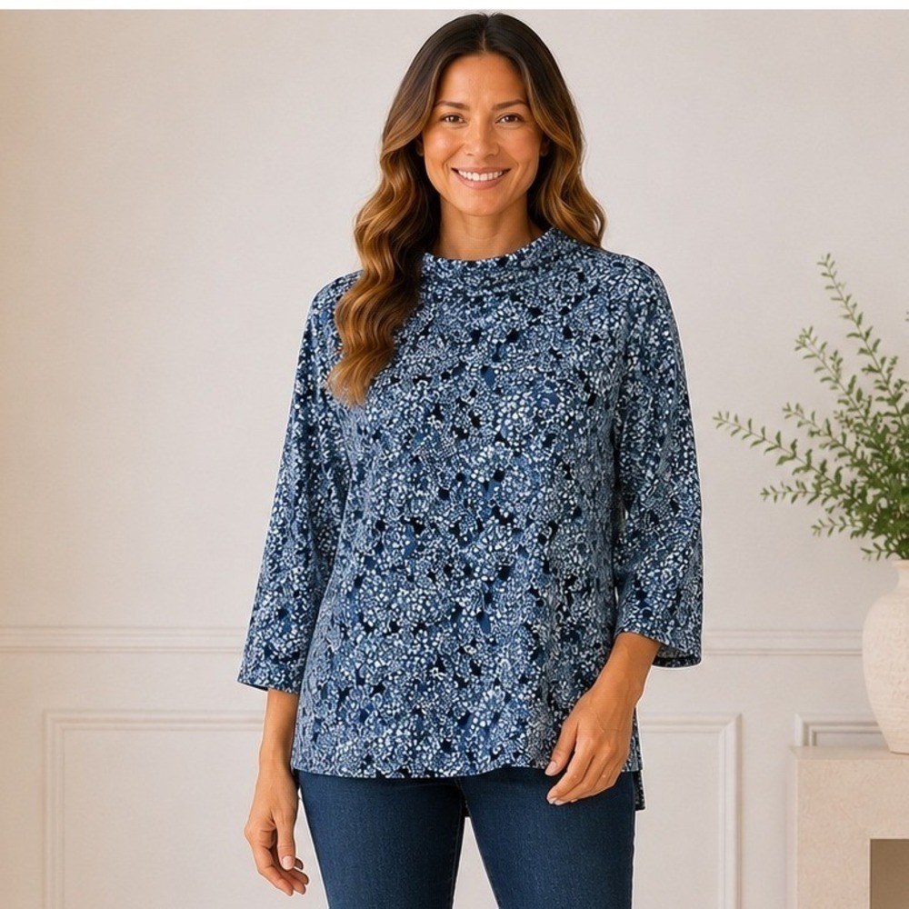 Tuckernuck Sport Mock Neck Top XS/S Blue Floral Long Sleeve Stretch Athletic